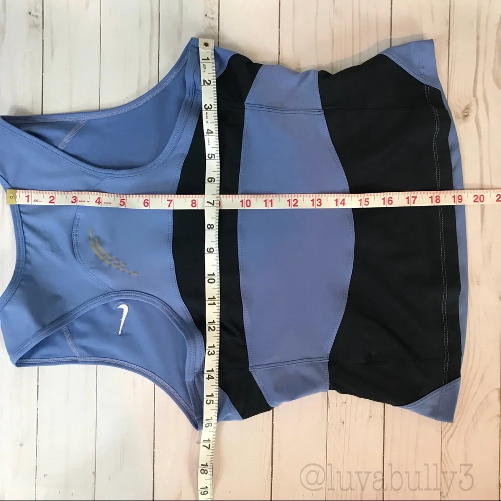 Nike Run Shell/ Tank, Size Small - Picture 6 of 8